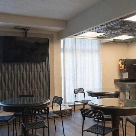 Hotel Chataura Dearborn Zewnętrze zdjęcie