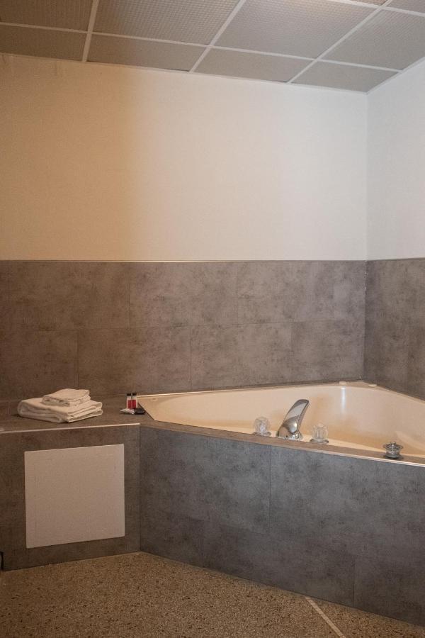 Hotel Chataura Dearborn Zewnętrze zdjęcie