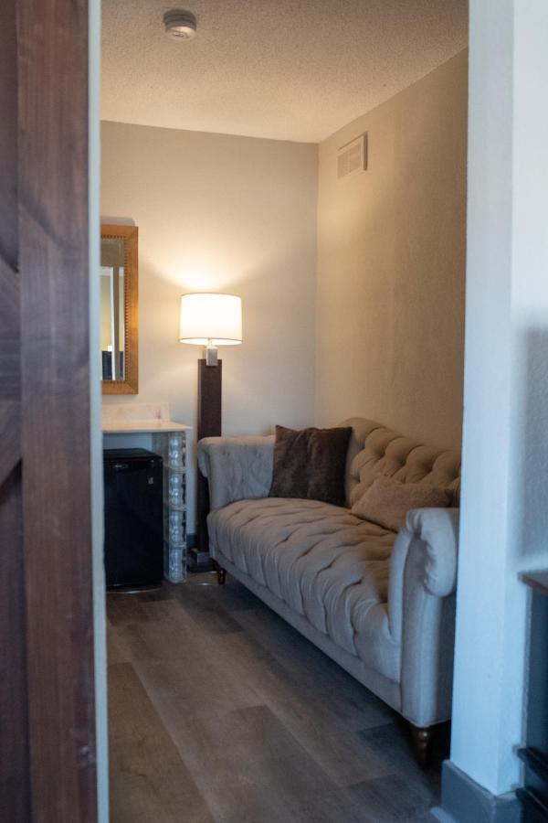 Hotel Chataura Dearborn Zewnętrze zdjęcie